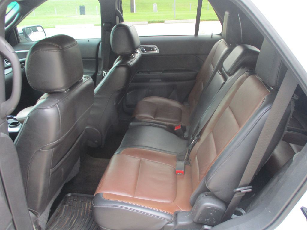 2015 Ford Explorer Image 13