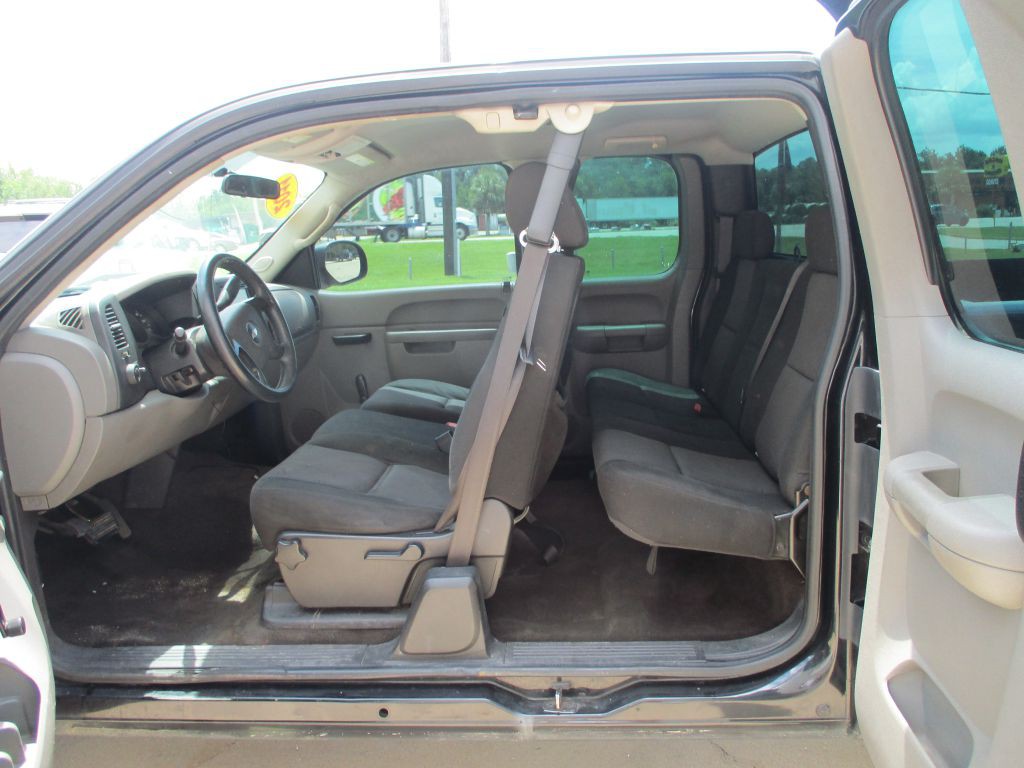 2011 Chevrolet Silverado 1500 Image 9