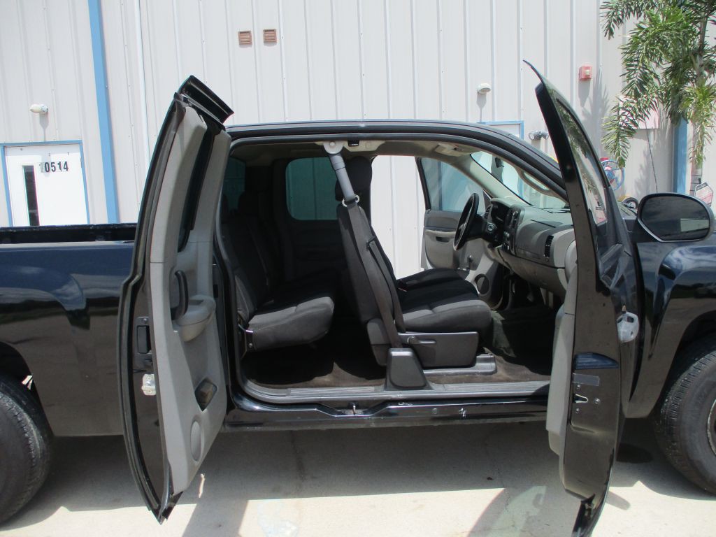 2011 Chevrolet Silverado 1500 Image 12