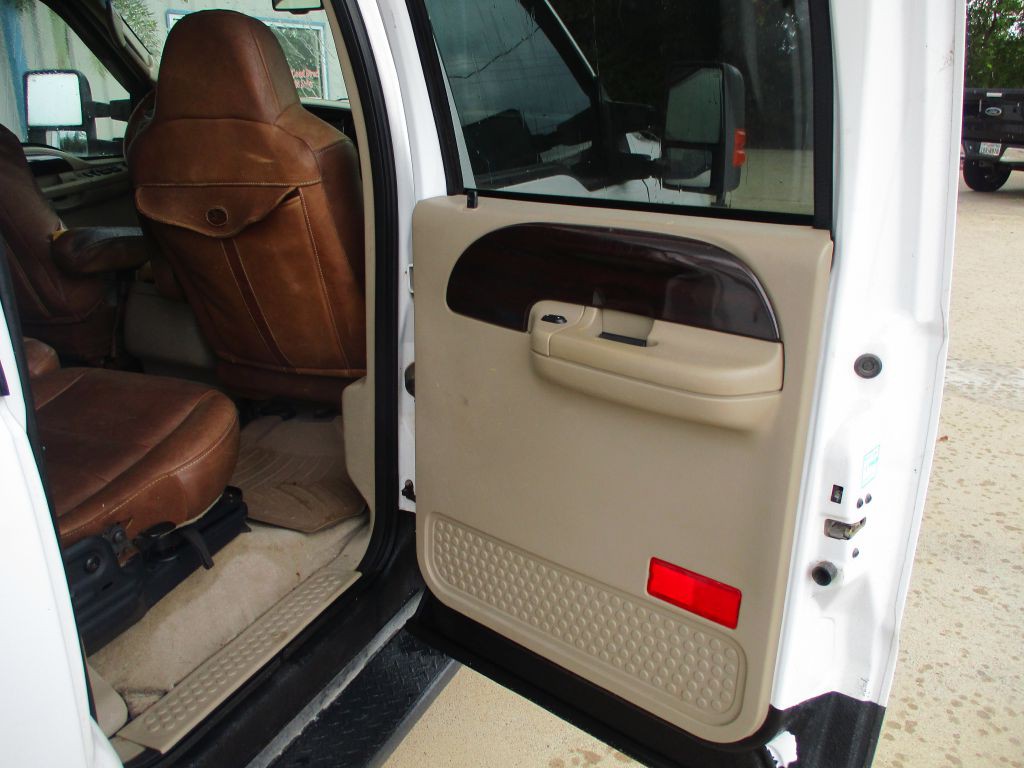 2006 Ford F-250 Image 12