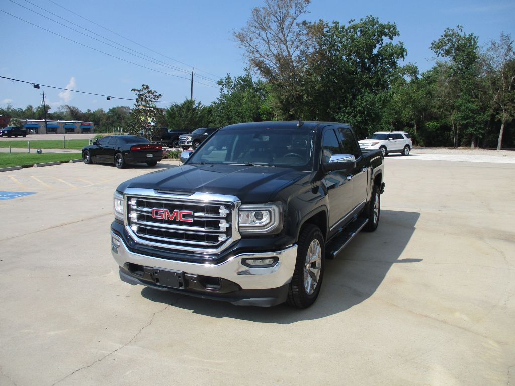 2018 GMC Sierra Image 2