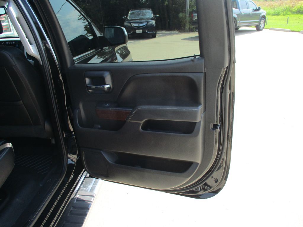 2018 GMC Sierra Image 14