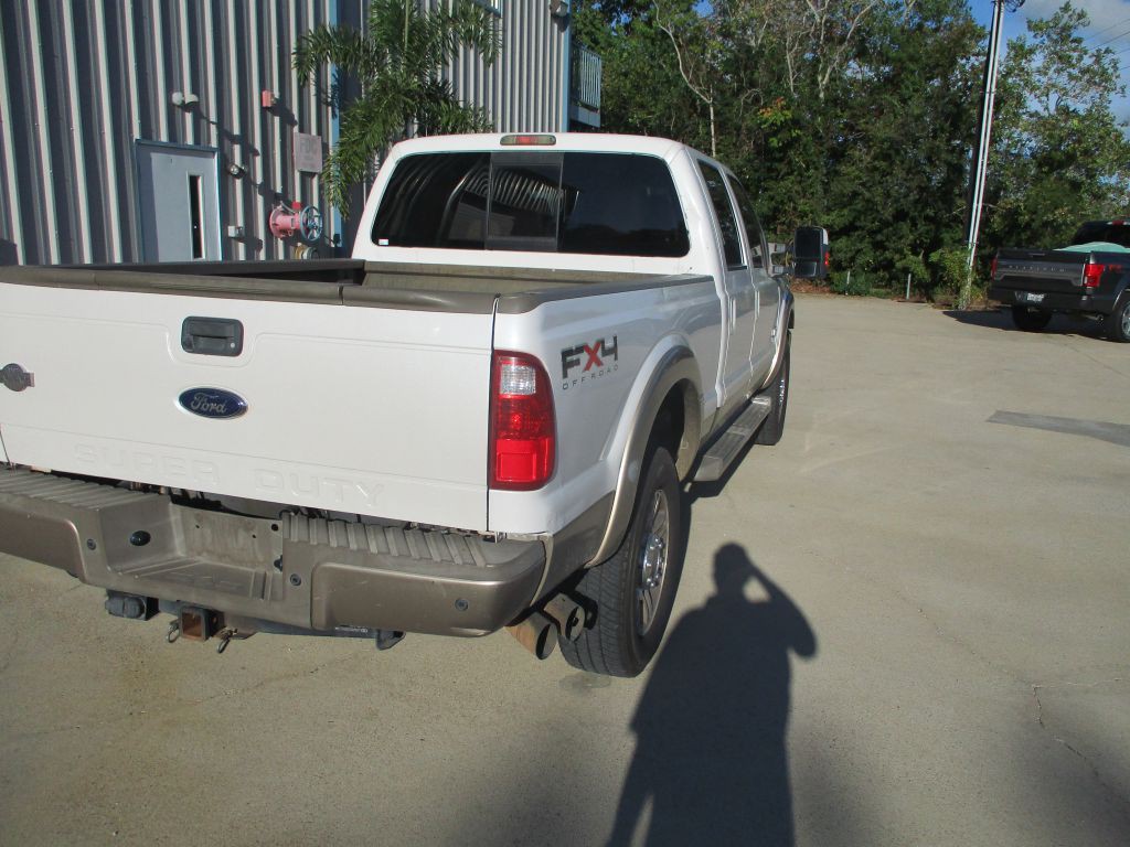 2011 Ford F-350 Image 4