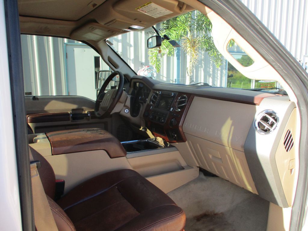 2011 Ford F-350 Image 21