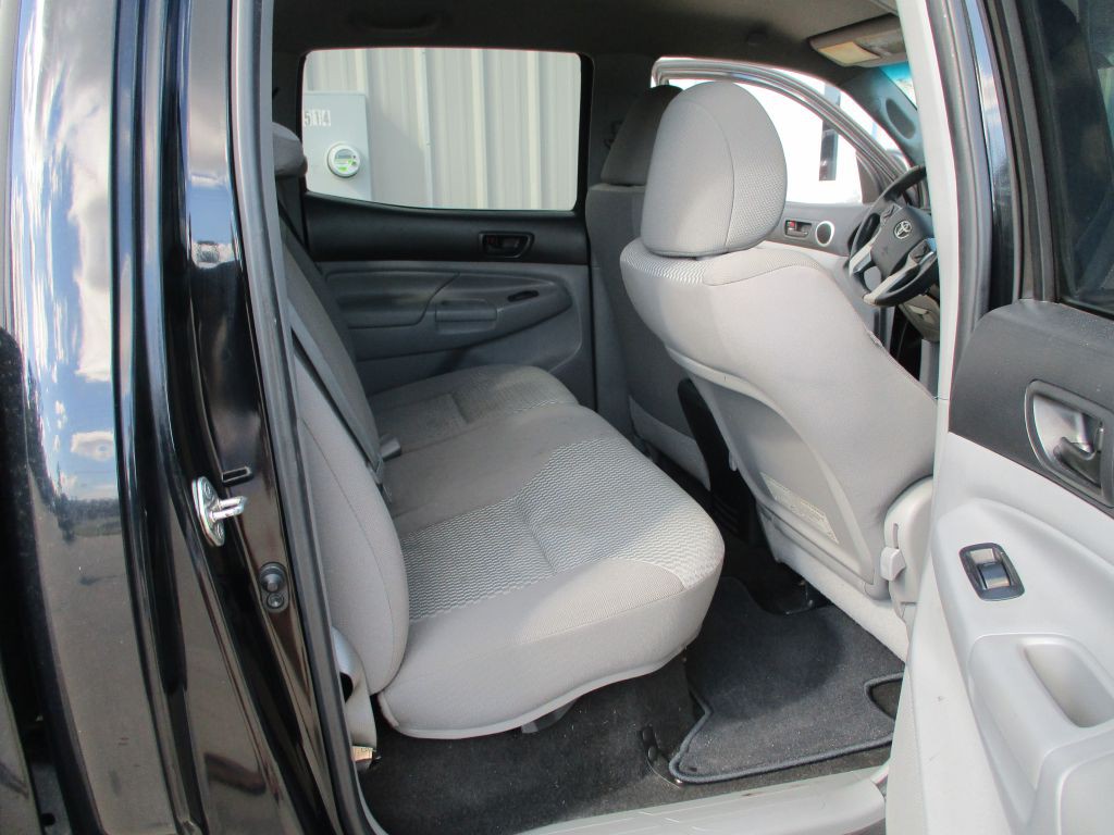 2014 Toyota Tacoma Image 13