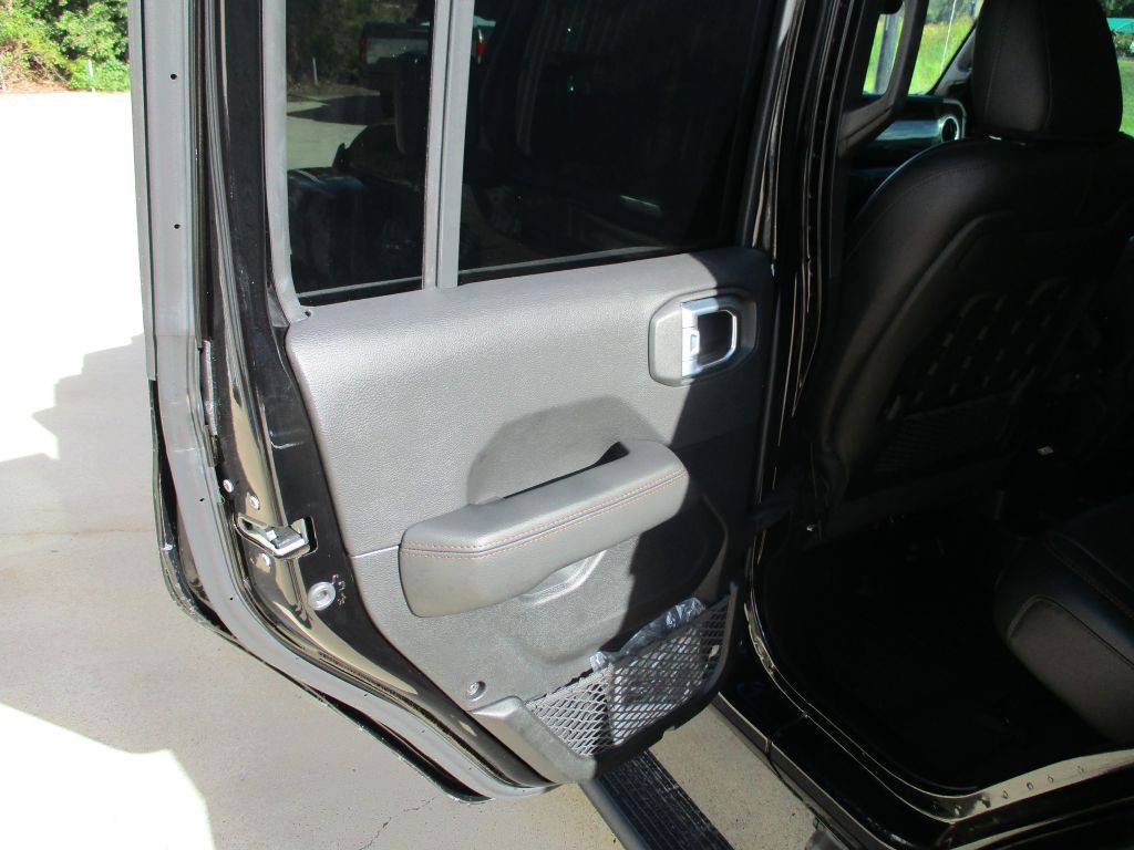 2021 Jeep Wrangler Unlimited Image 17