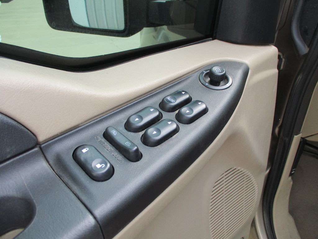 2006 Ford F-250 Image 9