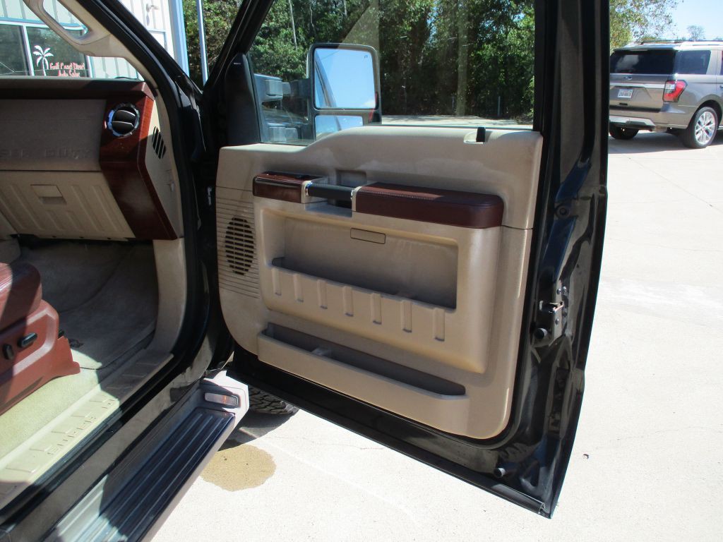 2014 Ford F-350 Image 16