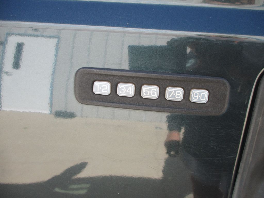 2005 Ford F-250 Image 9