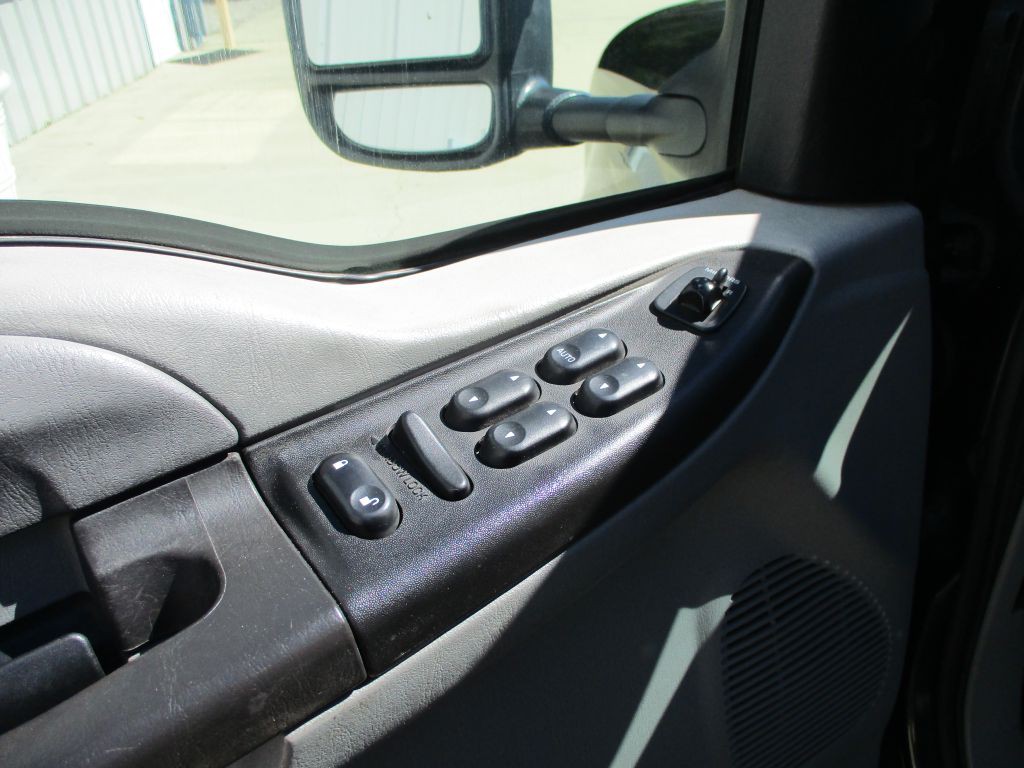 2005 Ford F-250 Image 14