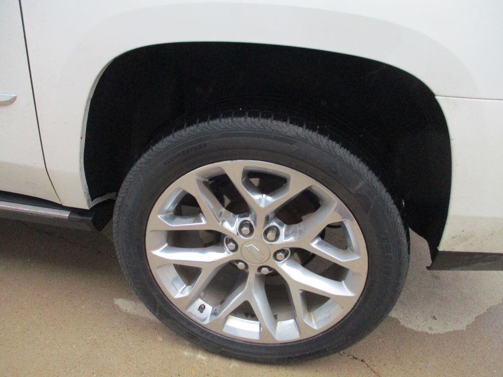 2017 Cadillac Escalade Image 7