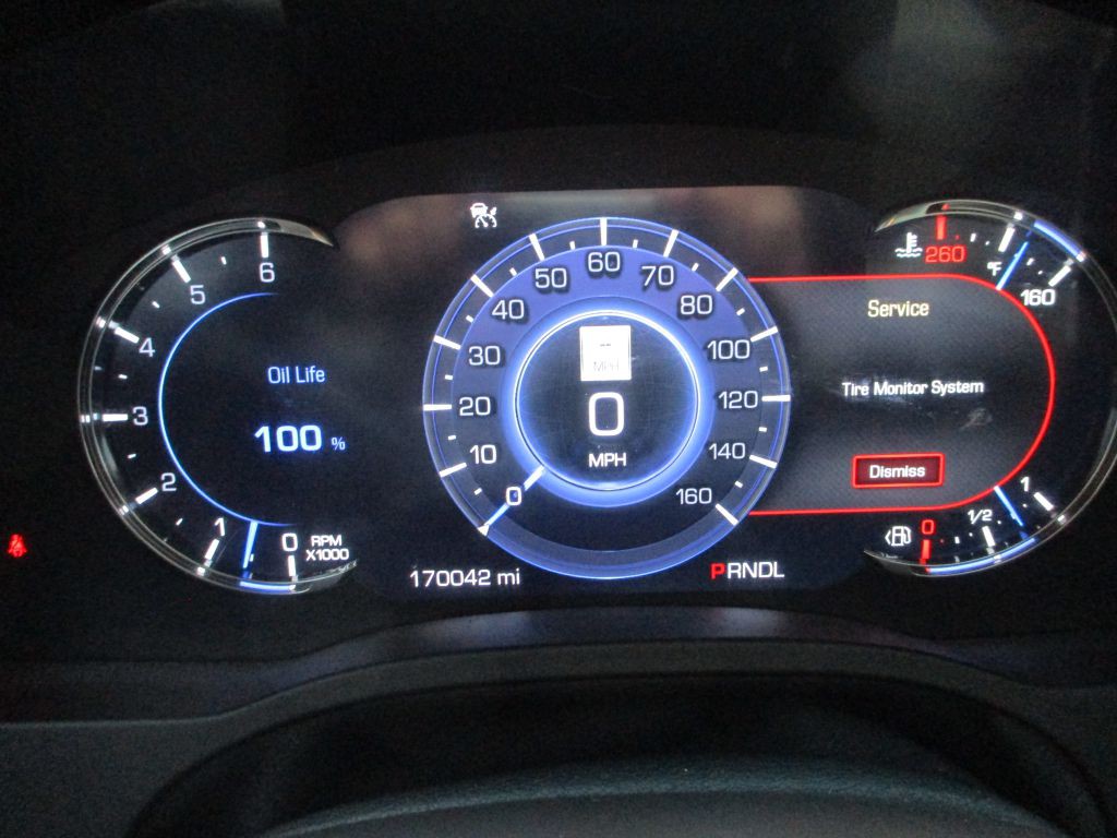 2017 Cadillac Escalade Image 16