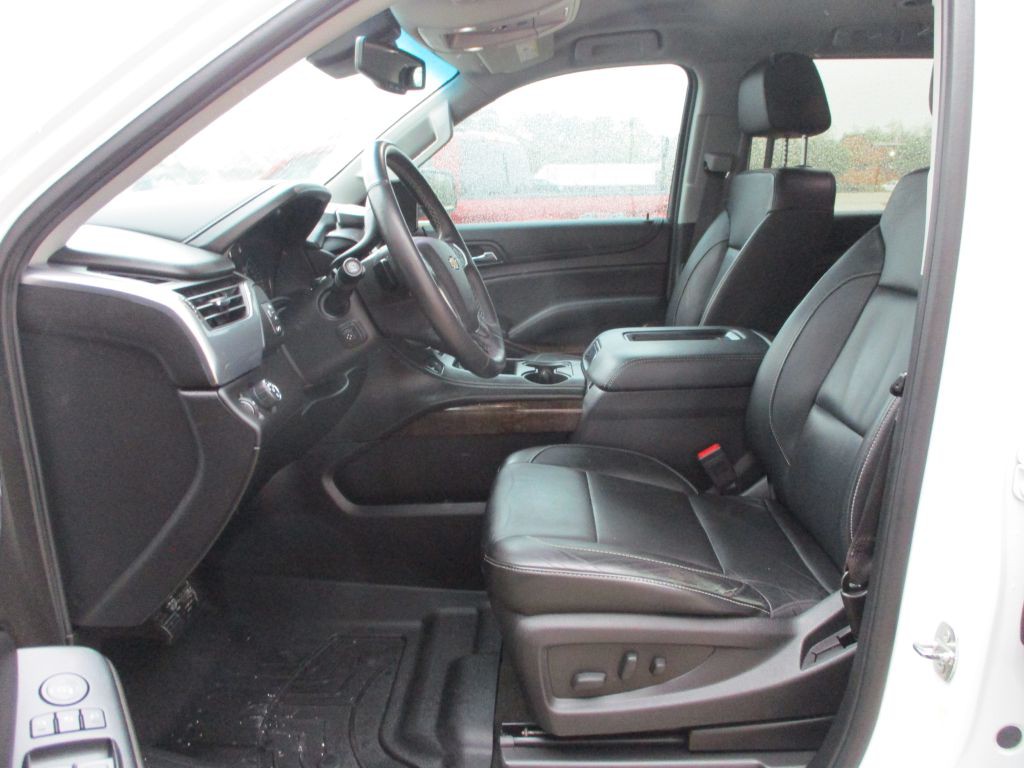 2017 Chevrolet Tahoe Image 6