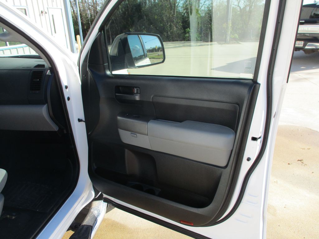 2013 Toyota Tundra Image 17