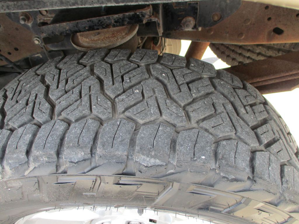 2011 Ford F-250 Image 5