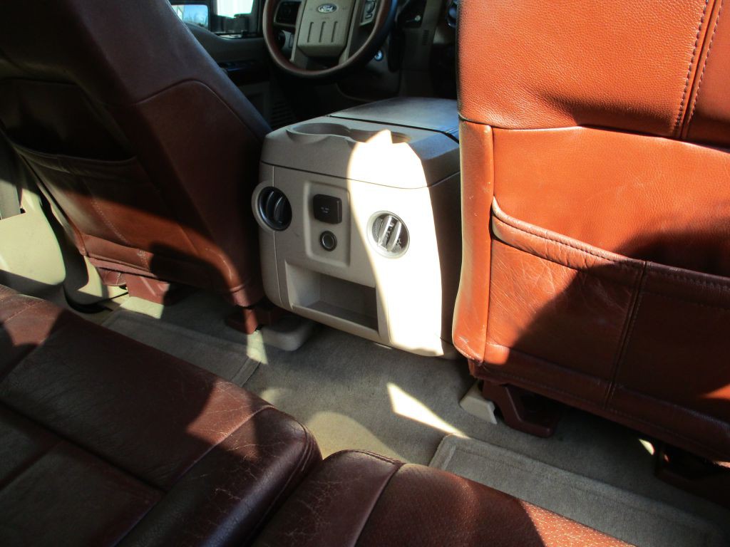 2011 Ford F-250 Image 16