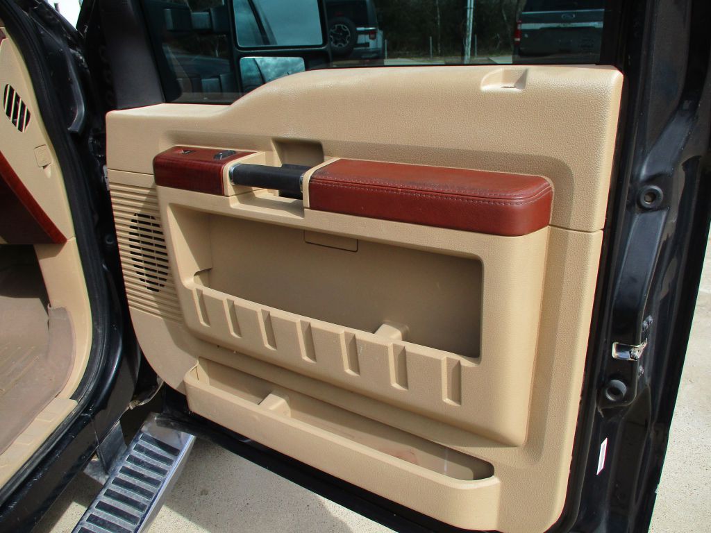 2013 Ford F-250 Image 18