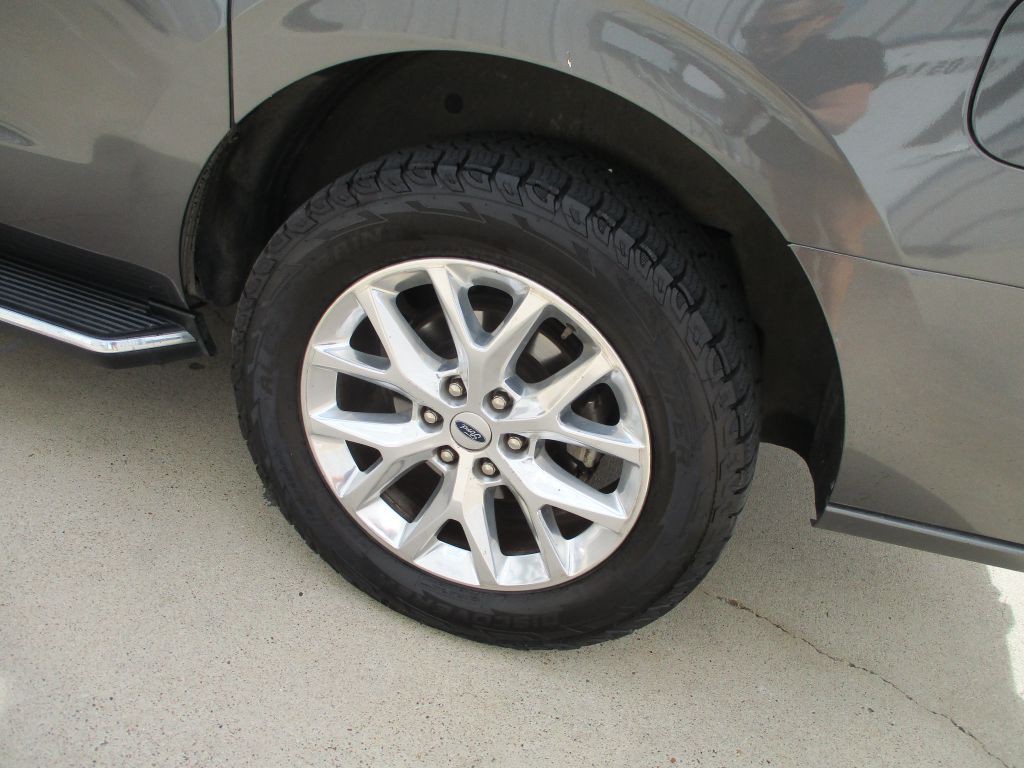 2021 Ford Expedition Image 5