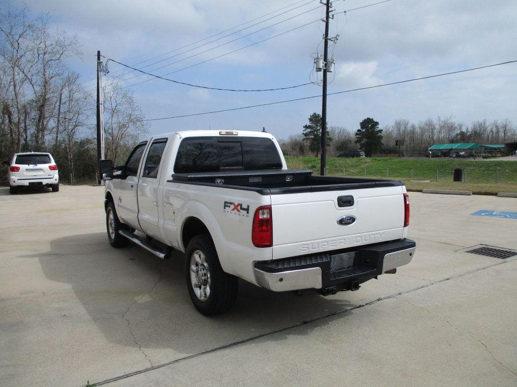 2011 Ford F-250 Image 3