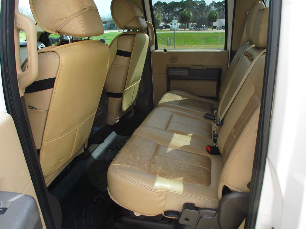 2011 Ford F-250 Image 14