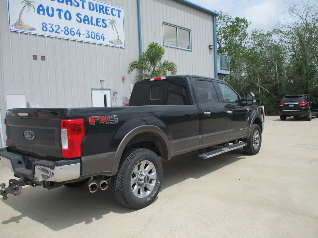 2017 Ford F-350 Image 4