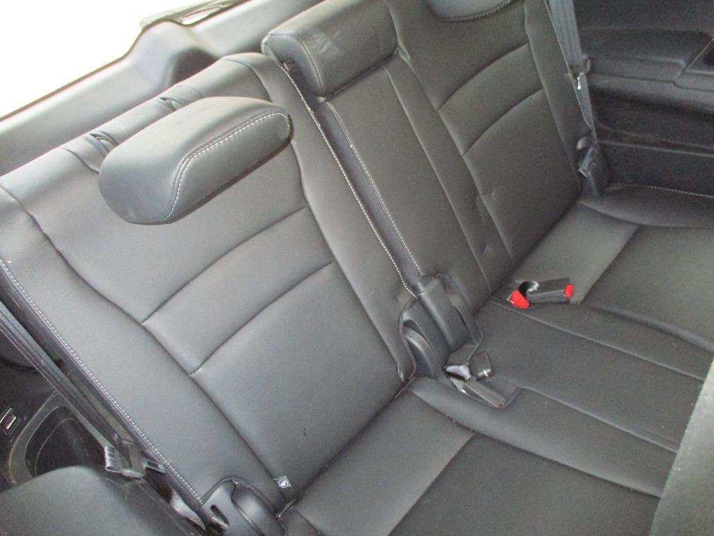 2016 Honda Pilot Image 17