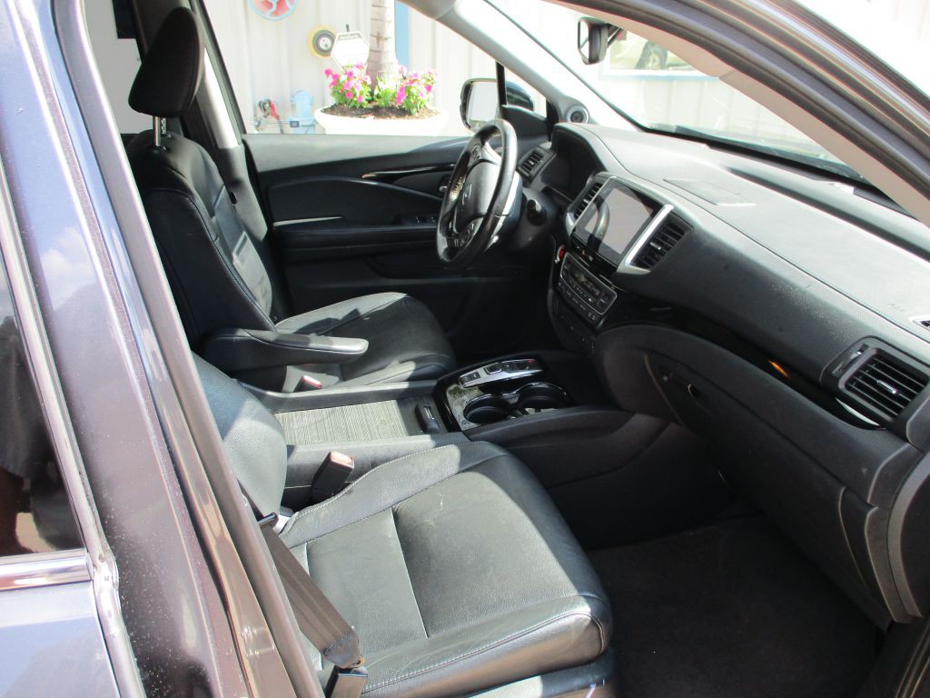 2016 Honda Pilot Image 19