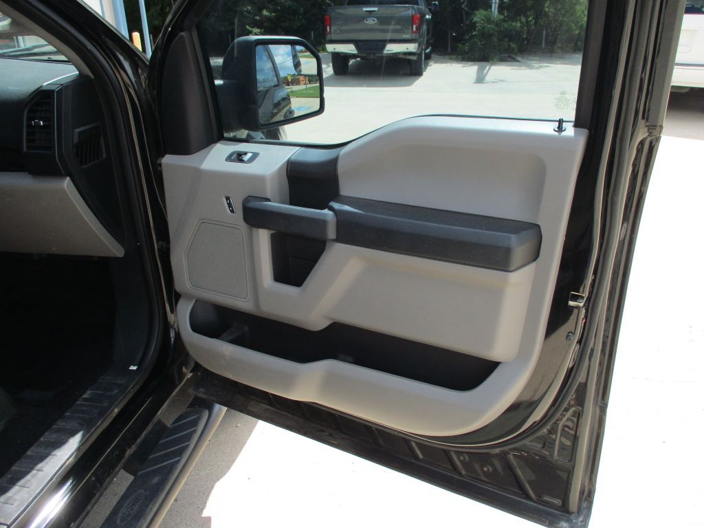 2017 Ford F-150 Image 17