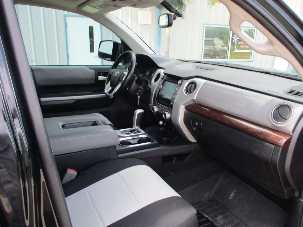 2016 Toyota Tundra Image 19