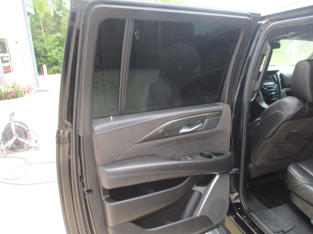2018 Cadillac Escalade Image 12