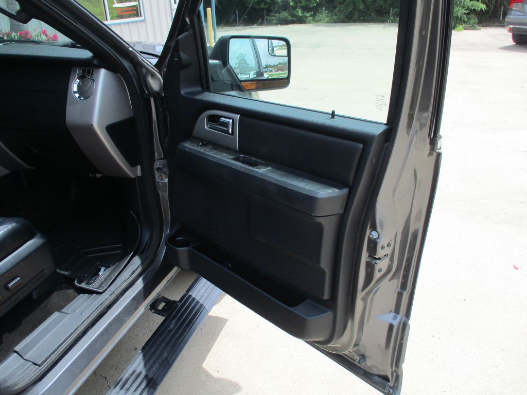 2017 Ford Expedition Image 18