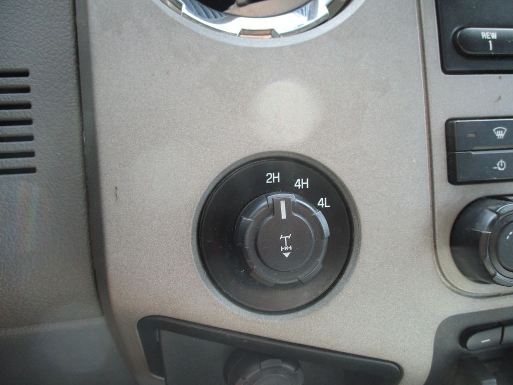 2013 Ford F-350 Image 17