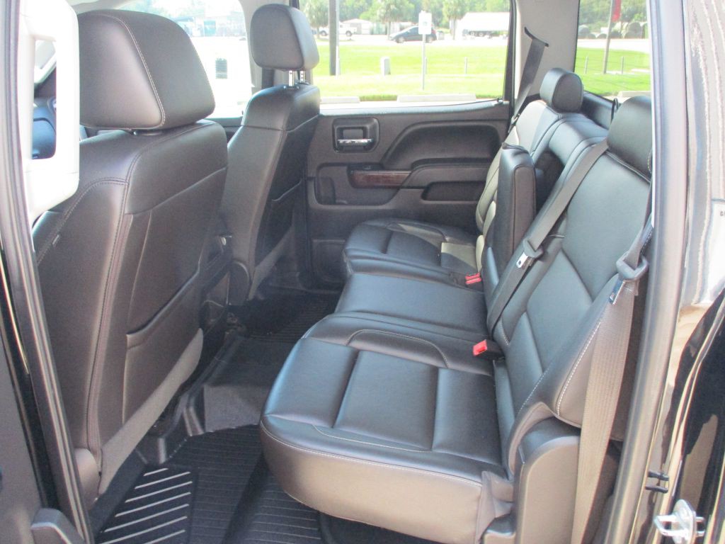 2018 GMC Sierra Image 12