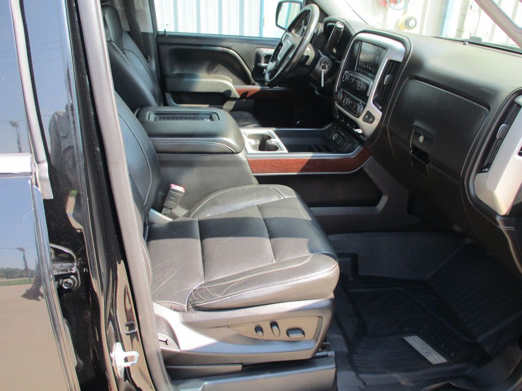 2018 GMC Sierra Image 16