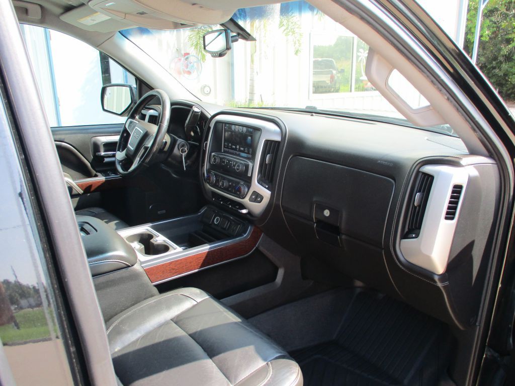 2018 GMC Sierra Image 17