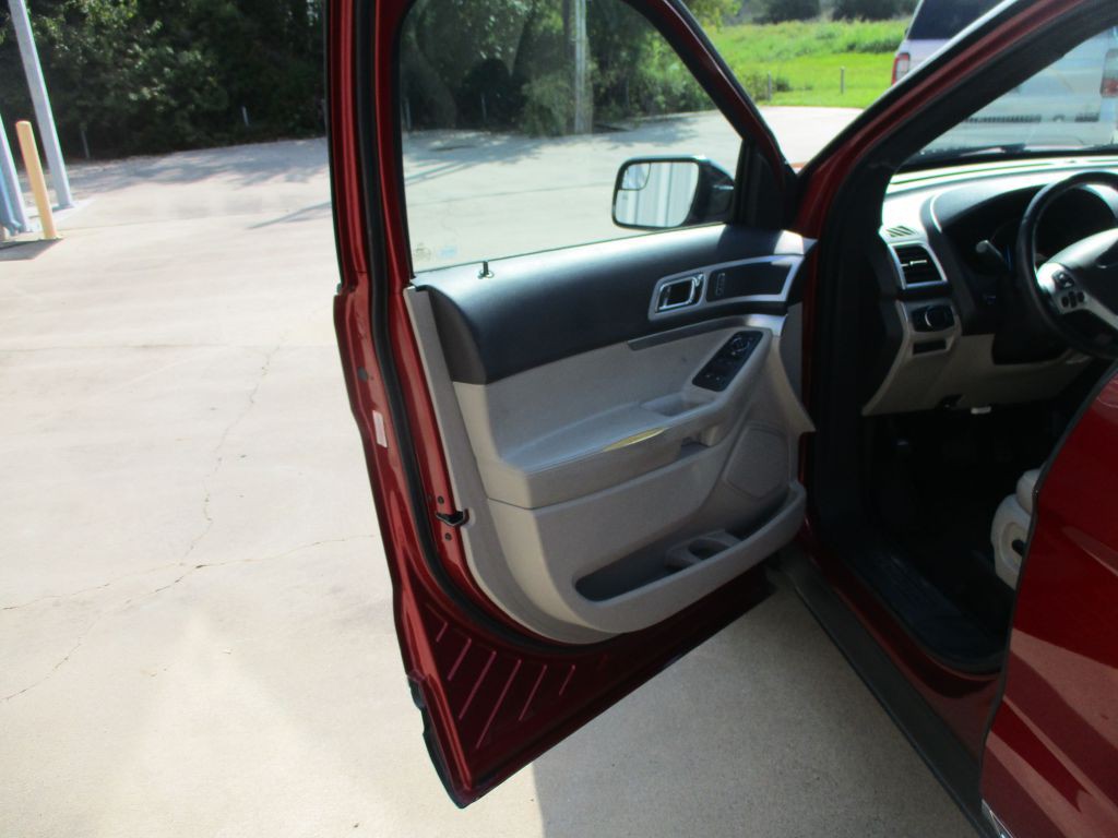 2014 Ford Explorer Image 5