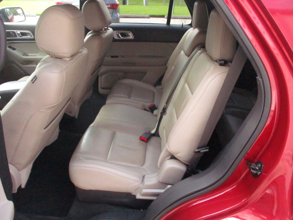 2014 Ford Explorer Image 11