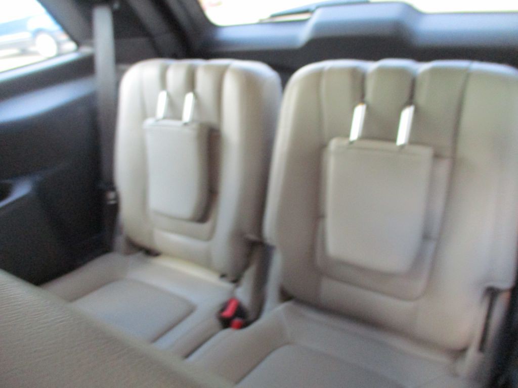 2014 Ford Explorer Image 12