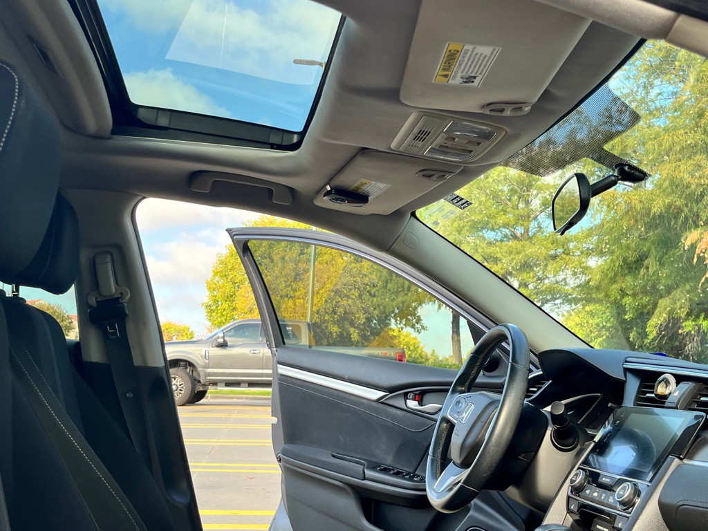 2018 Honda Civic Image 15