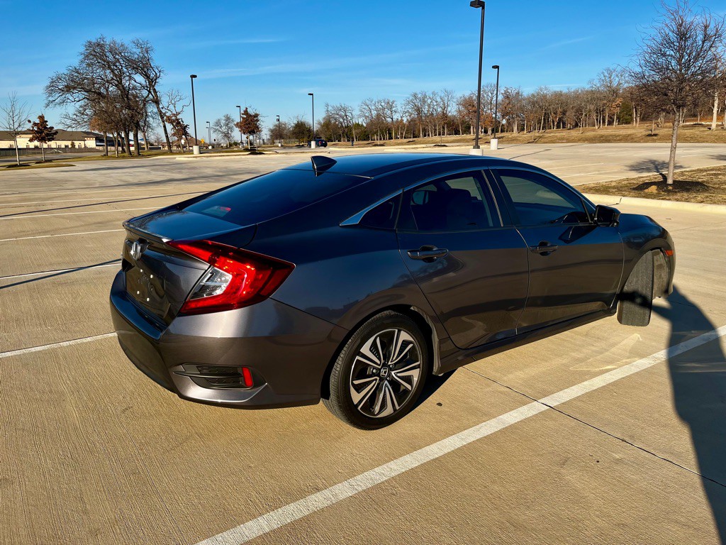 2018 Honda Civic Image 19