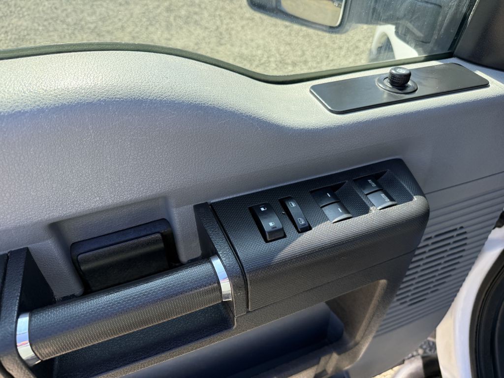 2015 Ford F-250 Image 17