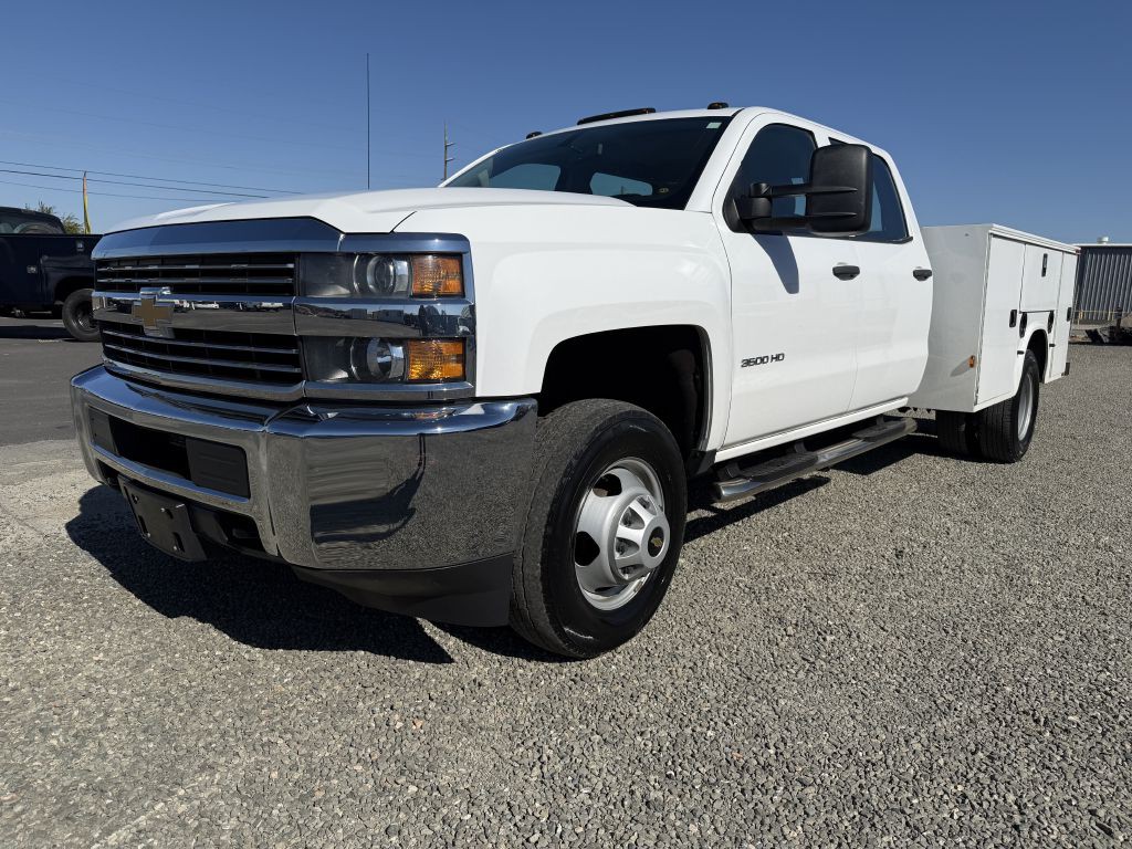2015 Chevrolet Silverado 1500 Image 2