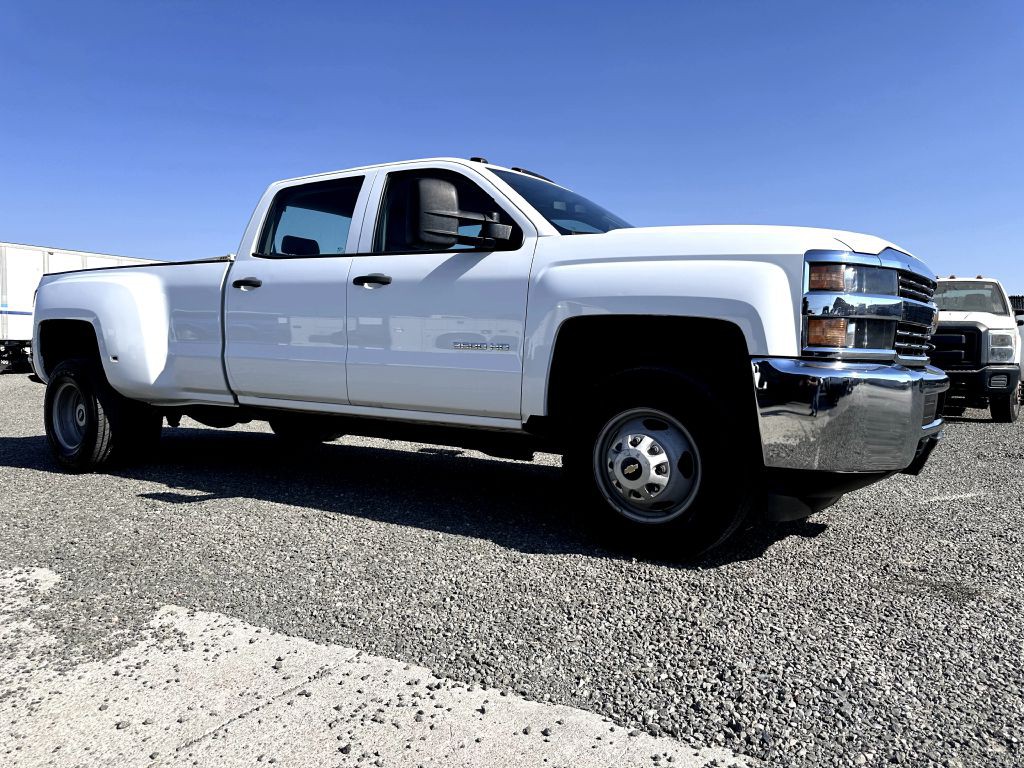 2015 Chevrolet Silverado 1500 Image 4