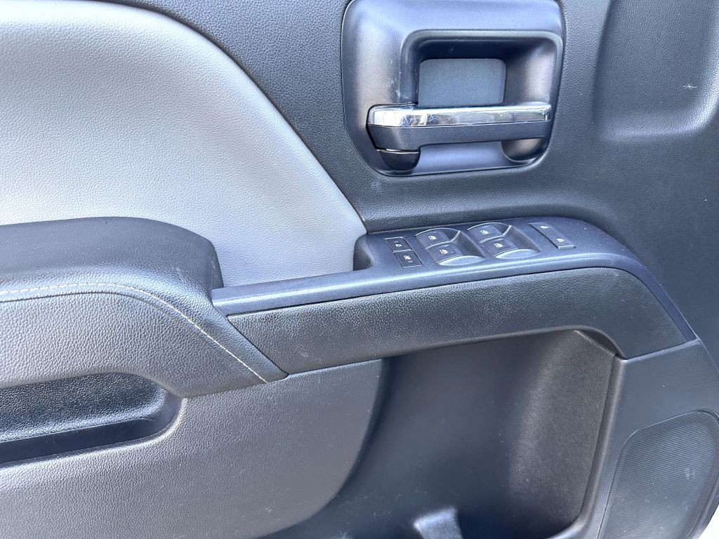 2015 Chevrolet Silverado 1500 Image 12