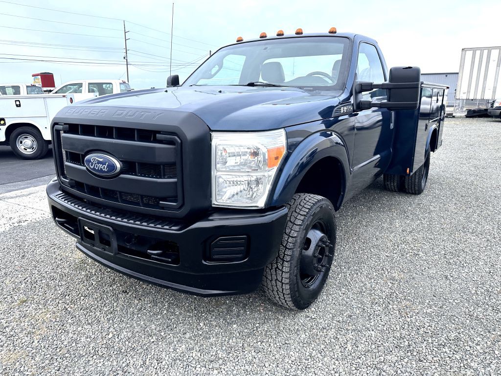 2015 Ford F-350 Image 2