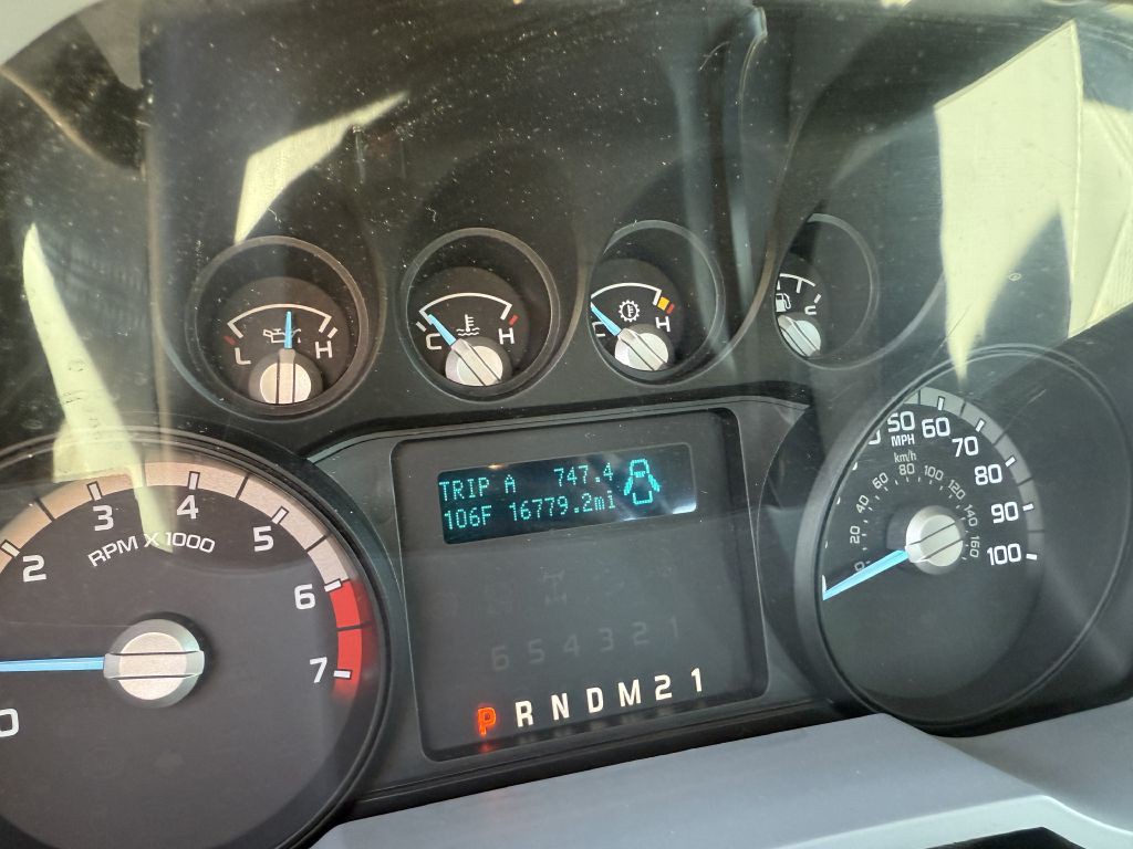 2015 Ford F-250 Image 19
