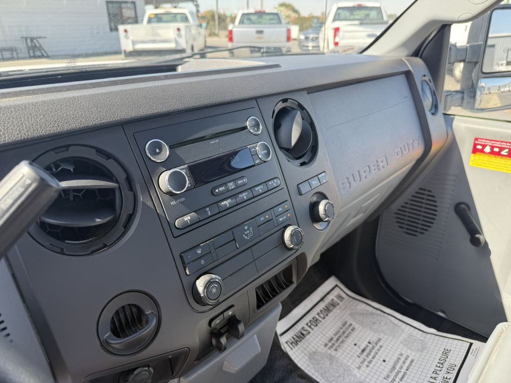 2015 Ford F-250 Image 21