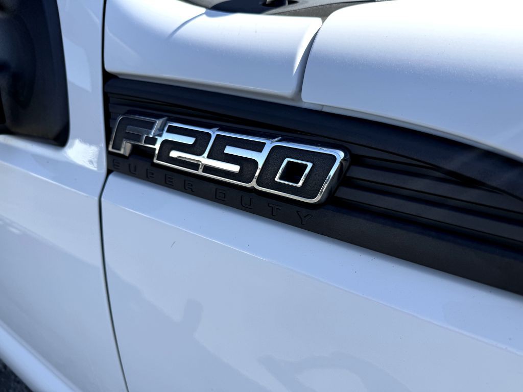 2015 Ford F-250 Image 10