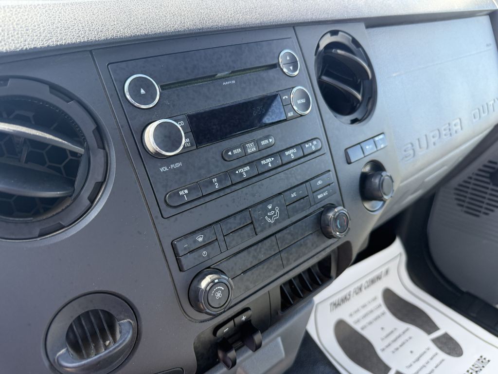 2015 Ford F-250 Image 18