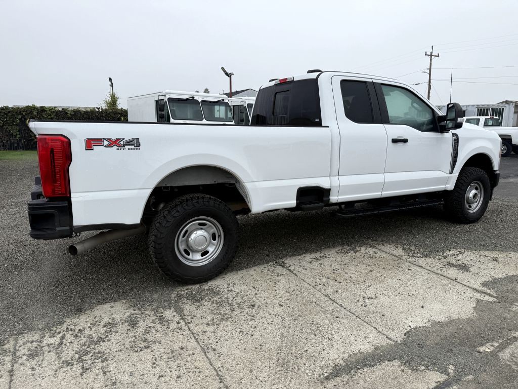 2023 Ford F-250 Image 6